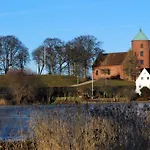 Отель Skanderborghus 3*